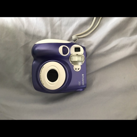 Polaroid camera - Picture 1 of 2